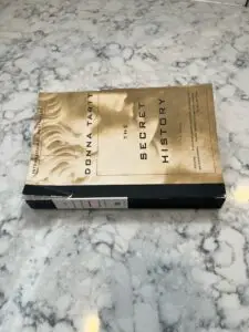 Read more about the article Book review: “The Secret History”, by Donna Tartt